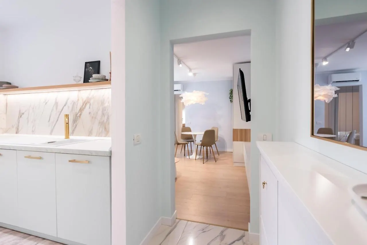 Candy Land Downtown Apartment Bucharest